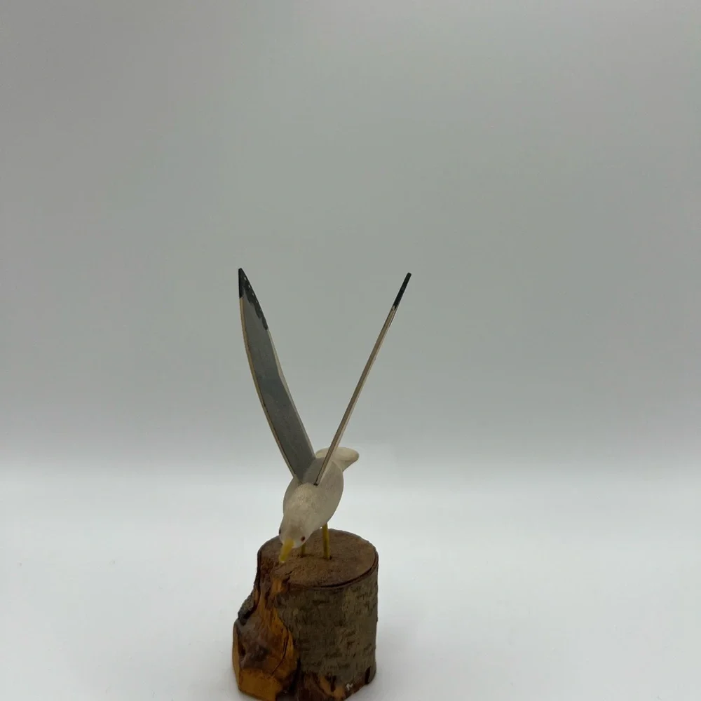 Handmade Vintage Seagull Bird In Flight Wooden Carved Figurine Collectible Uniqu
